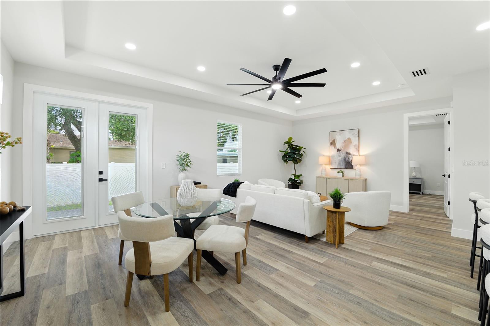 Image 11 of 28 For 2714 Tampa Bay Boulevard