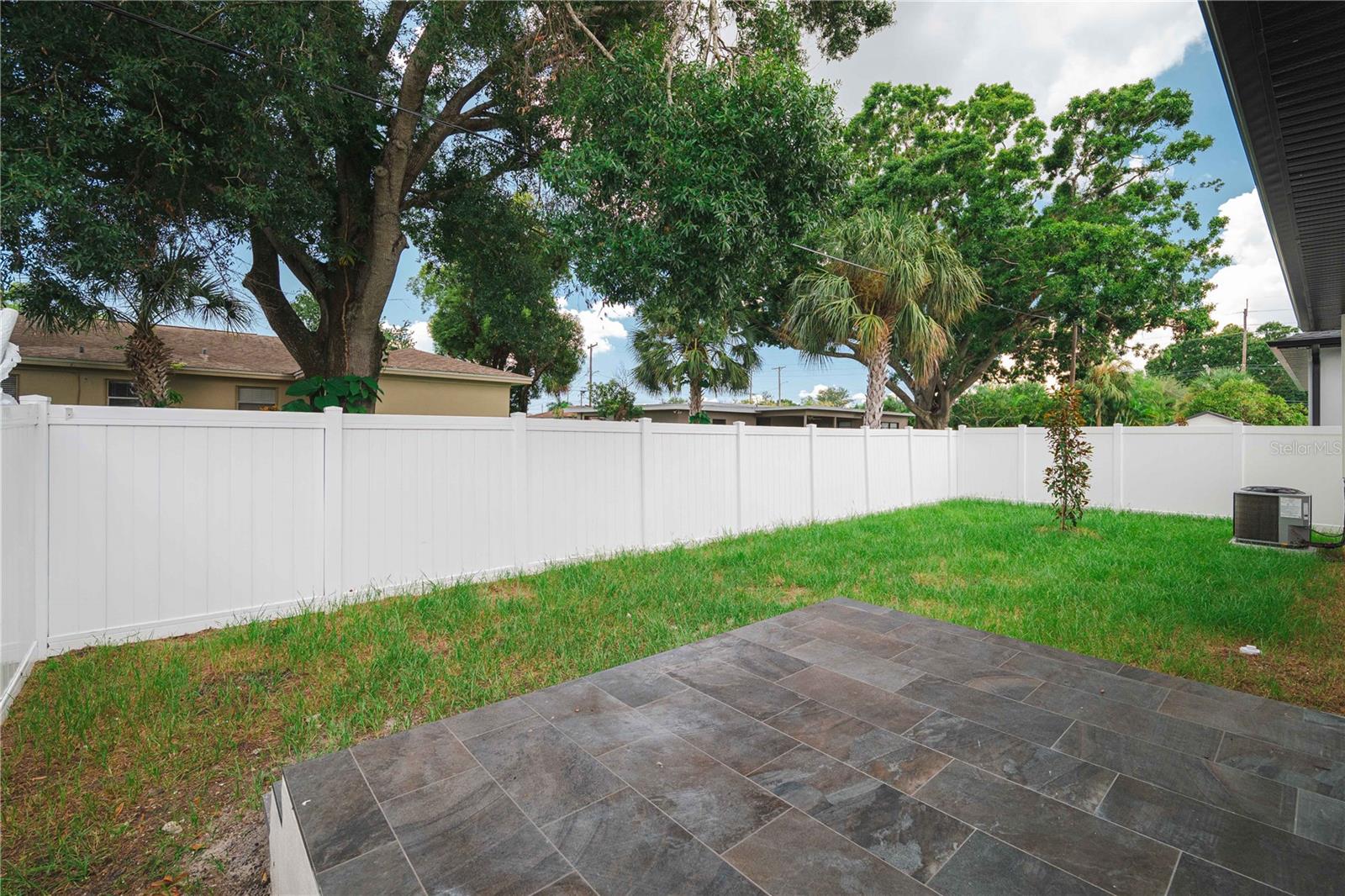 Image 25 of 28 For 2714 Tampa Bay Boulevard