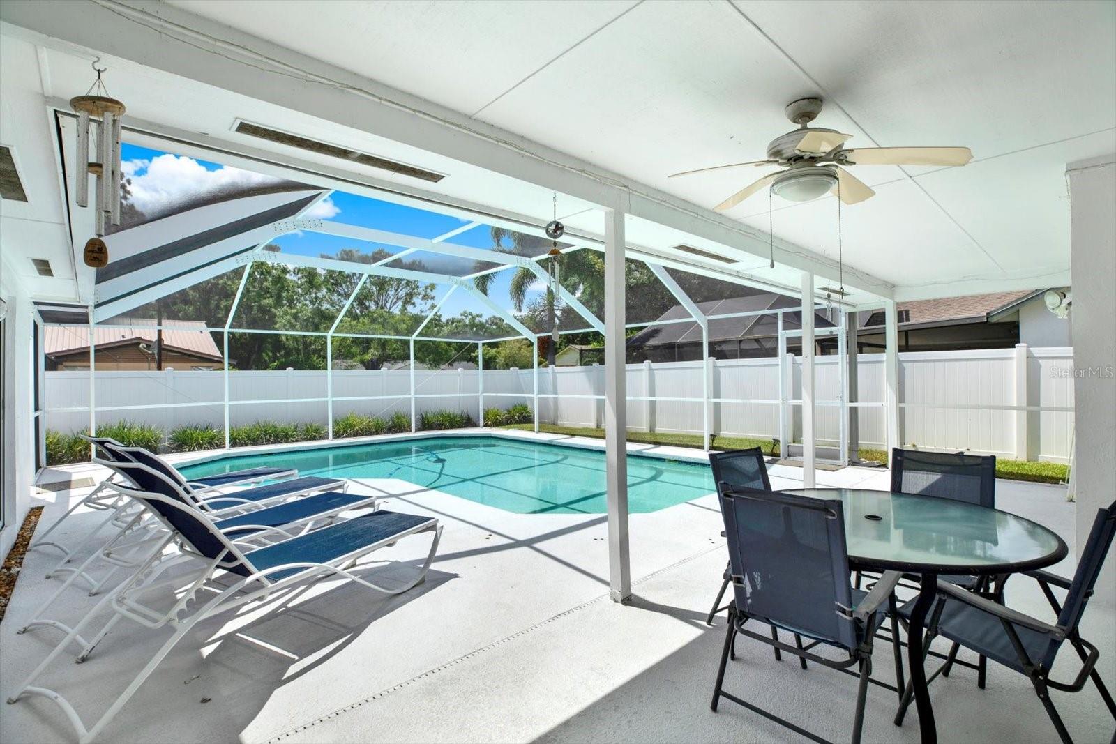 Image 22 of 32 For 15830 Glenarn Drive