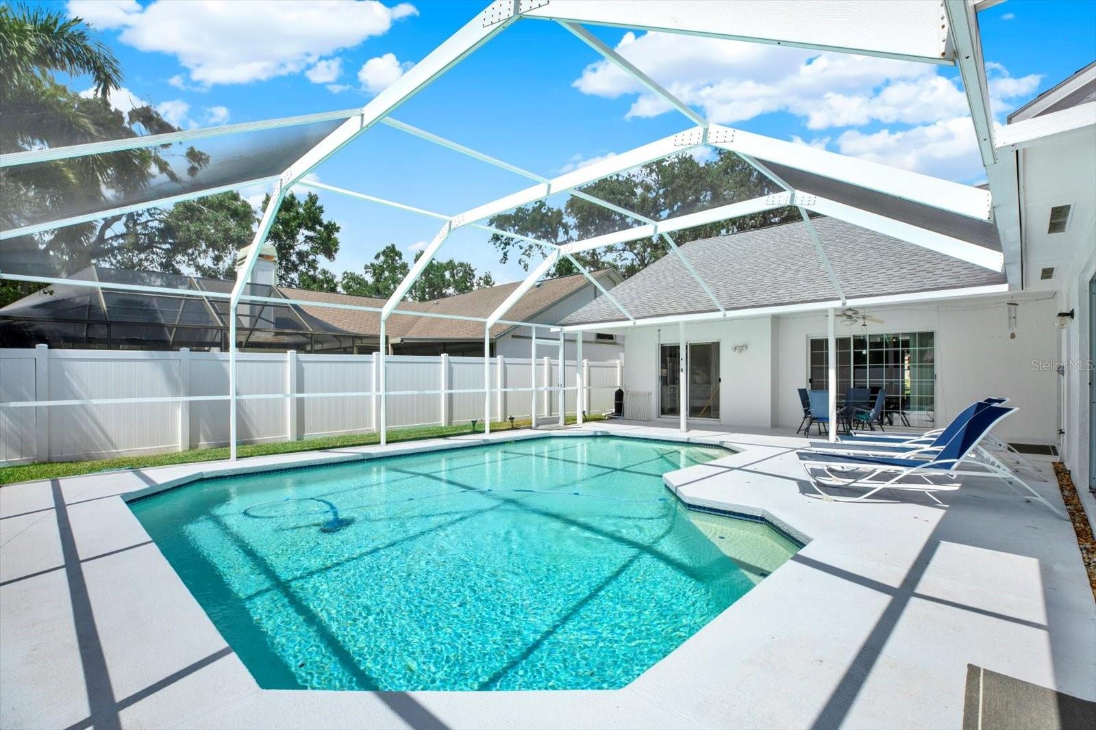 Image 25 of 32 For 15830 Glenarn Drive