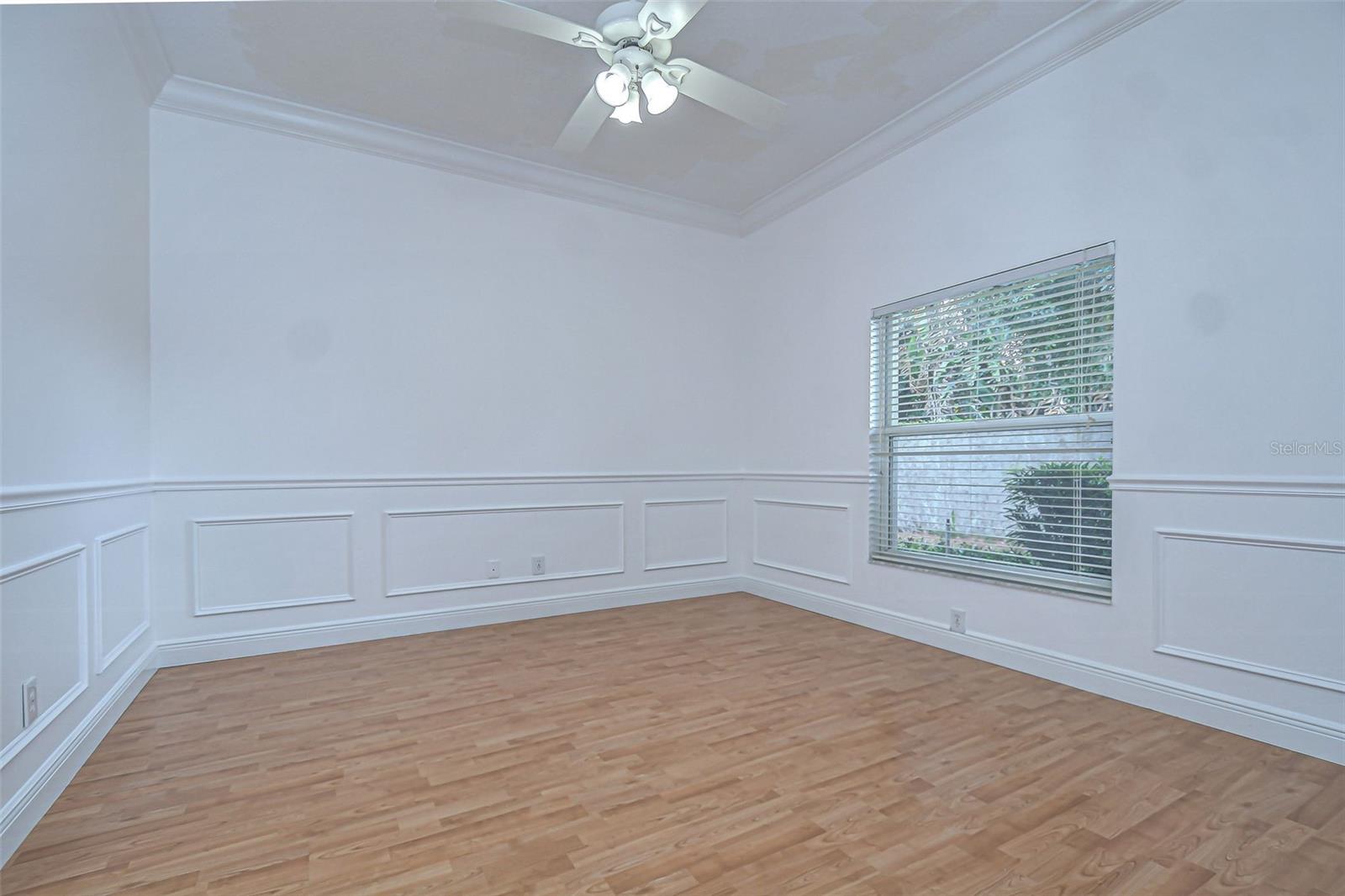 Listing photo id 38 for 6407 Renwick Circle