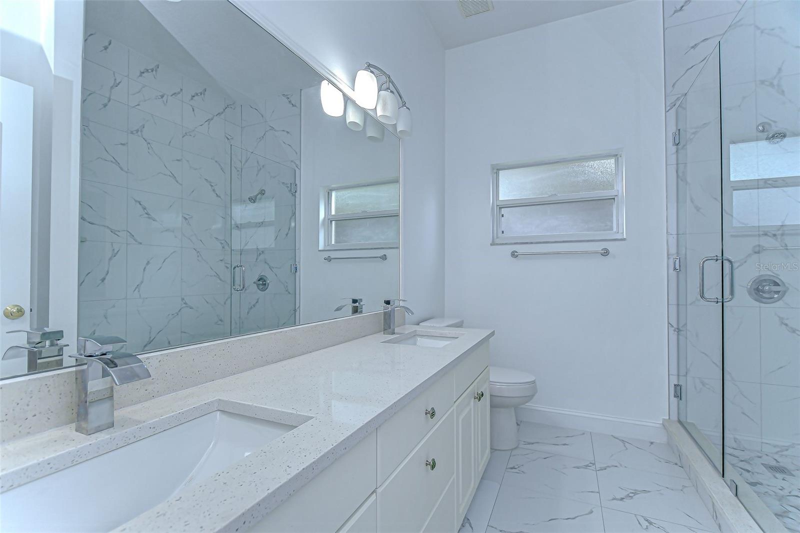 Listing photo id 49 for 6407 Renwick Circle