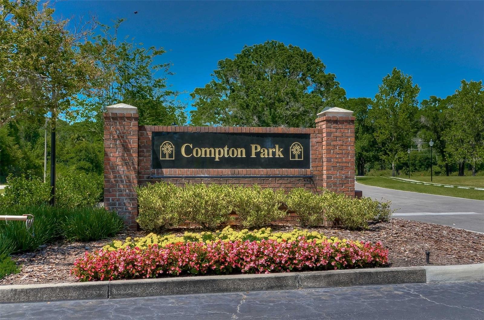 Listing photo id 75 for 6407 Renwick Circle