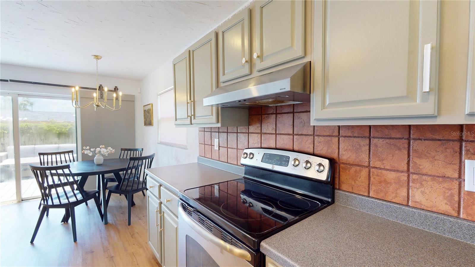 Image 12 of 54 For 7382 120th Avenue
