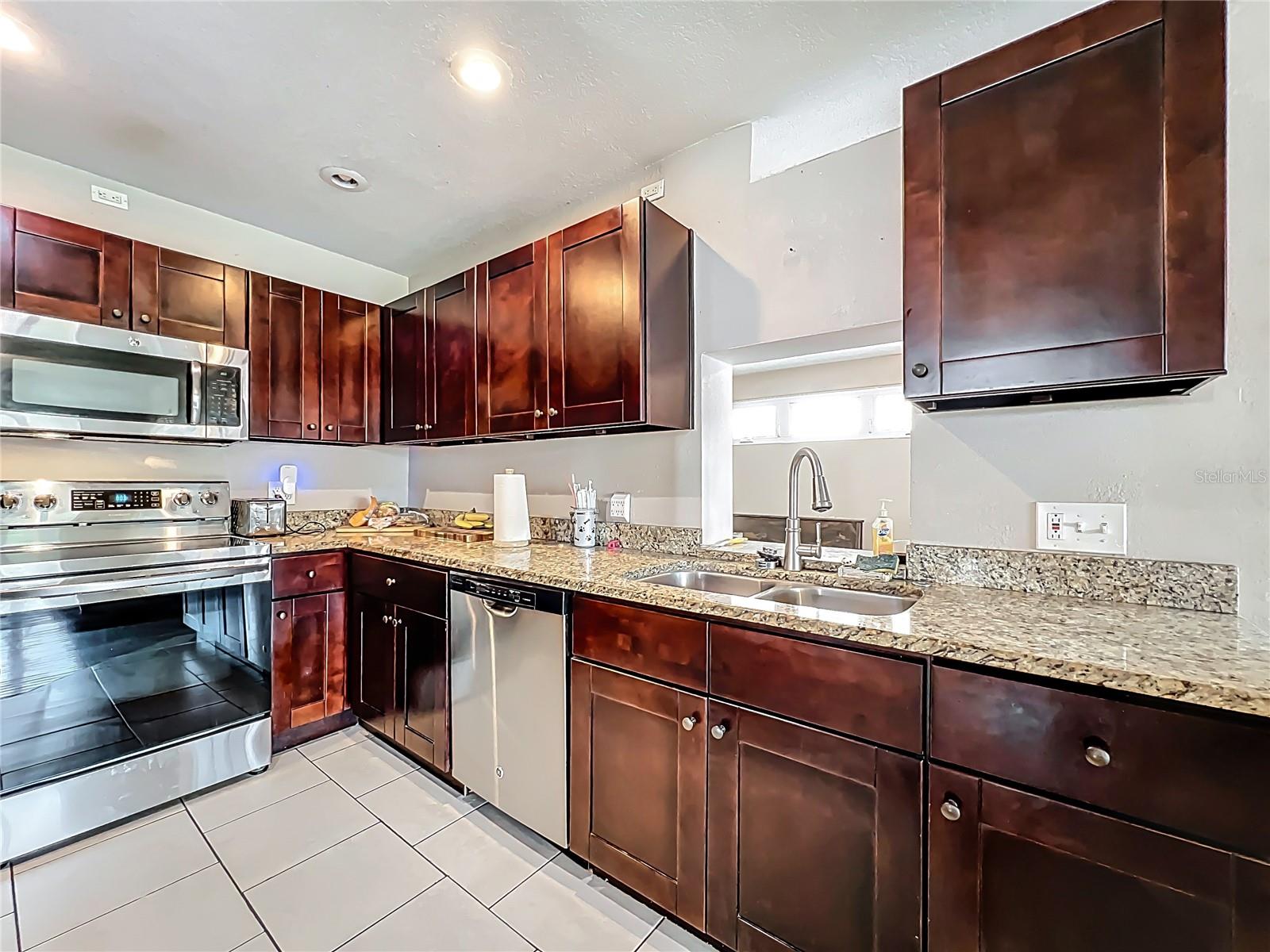 Image 7 of 53 For 5110 8th Avenue N