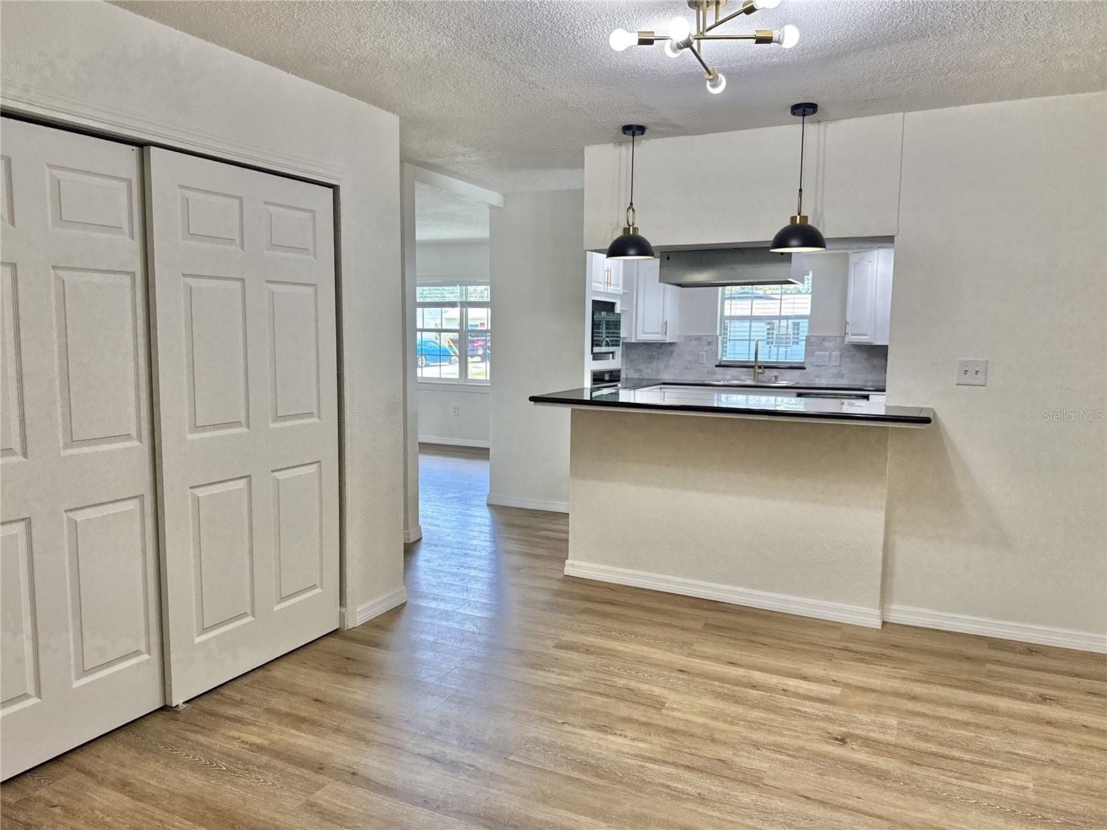 Image 13 of 40 For 6675 56th Avenue N