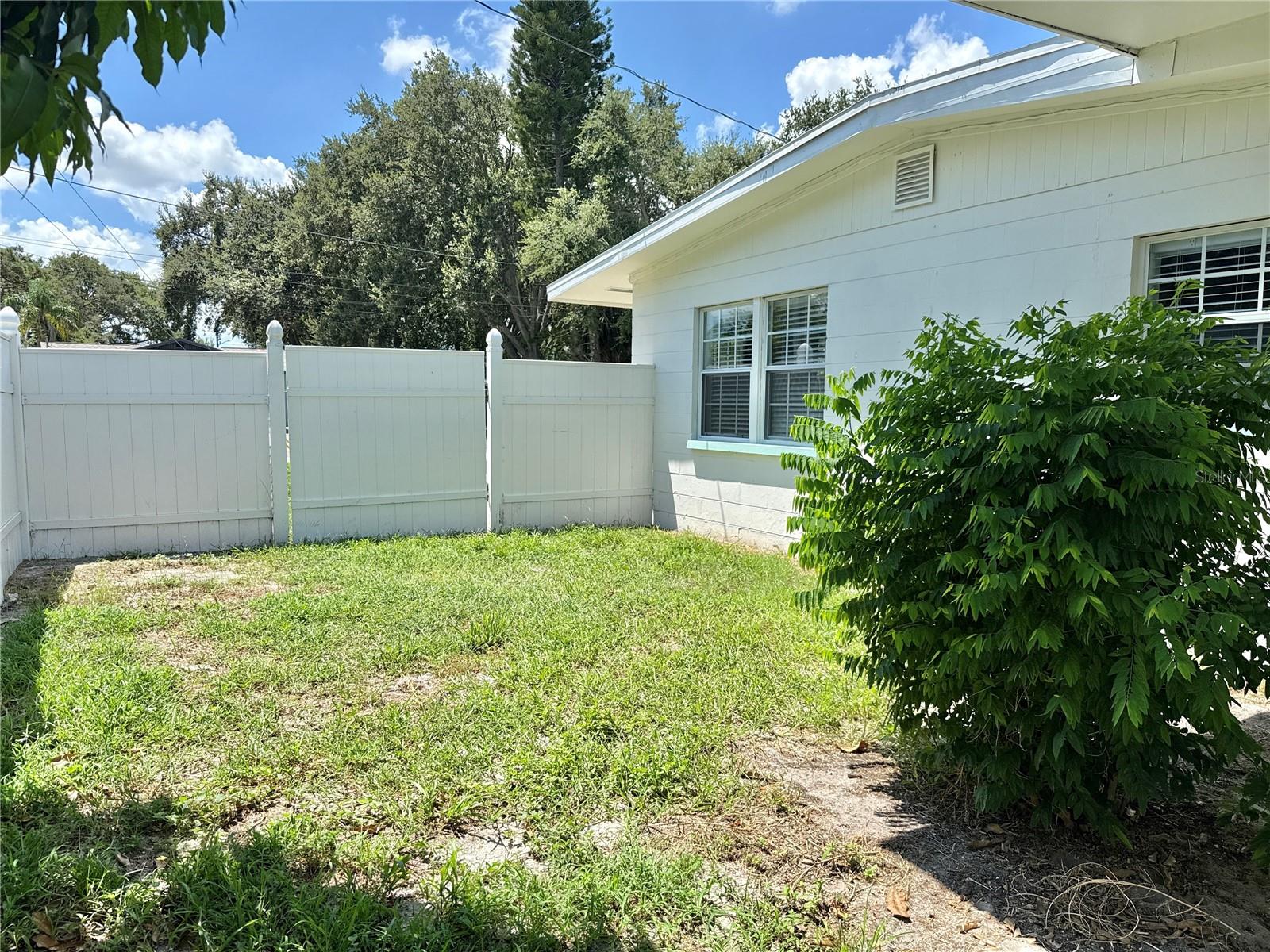 Image 37 of 40 For 6675 56th Avenue N