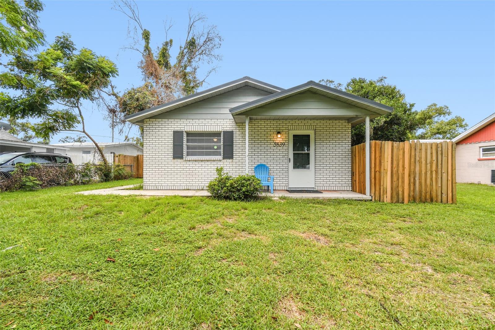 Details for 5835 & 5839 12th Street, ZEPHYRHILLS, FL 33542
