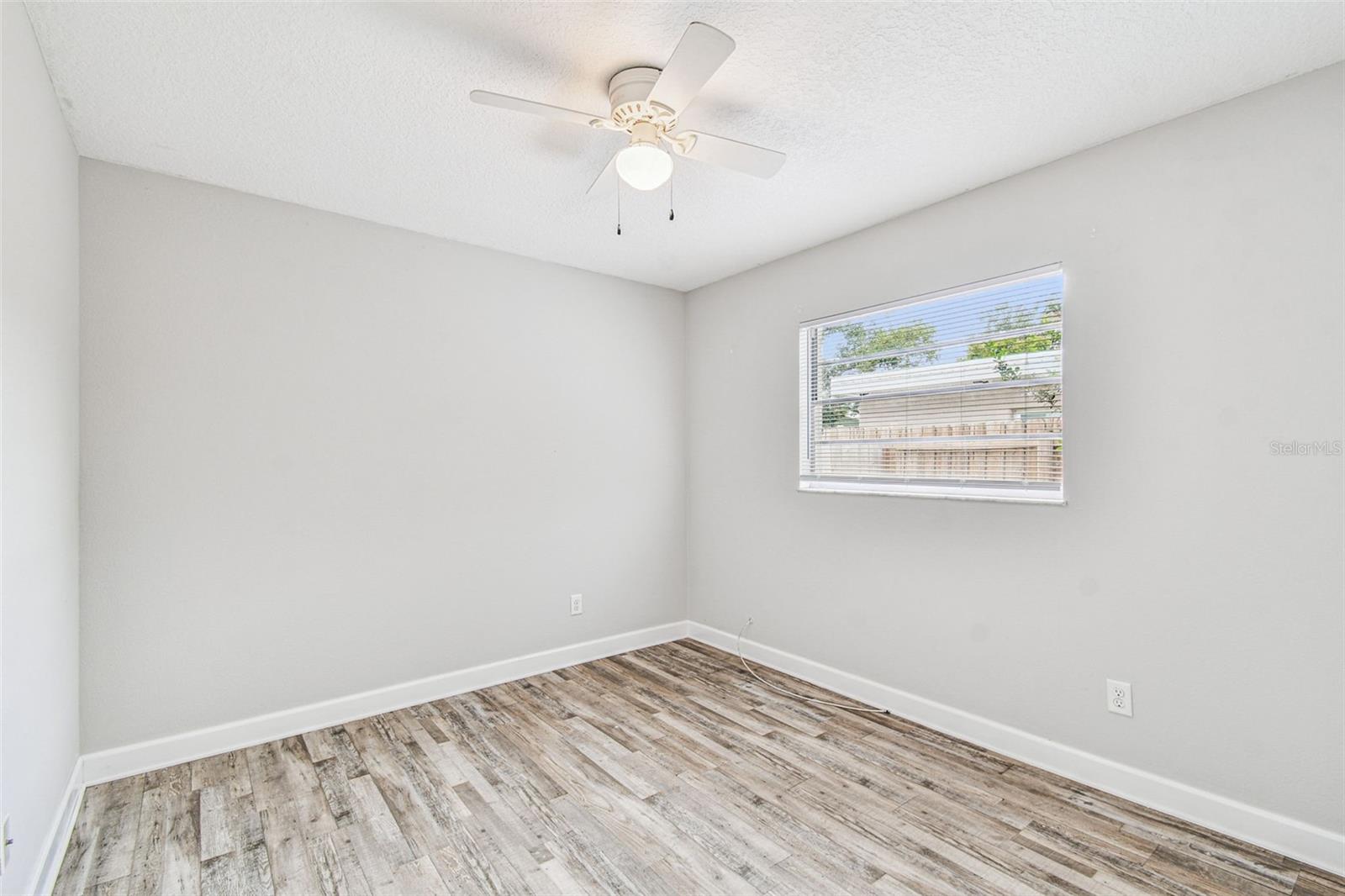 Image 21 of 56 For 5835 & 5839 12th Street