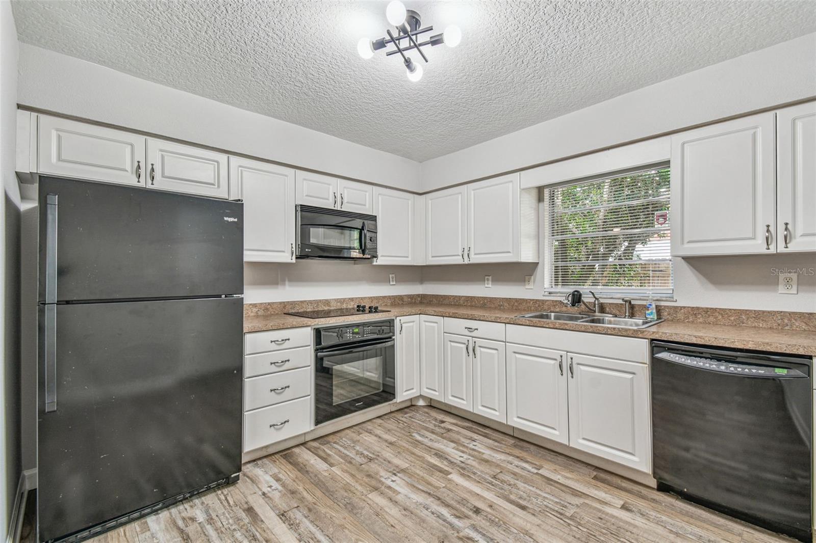 Image 9 of 56 For 5835 & 5839 12th Street