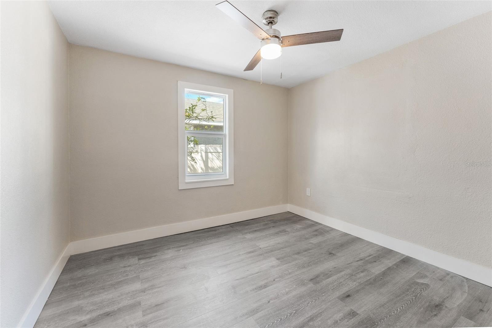 Image 8 of 27 For 3457 50th Avenue N