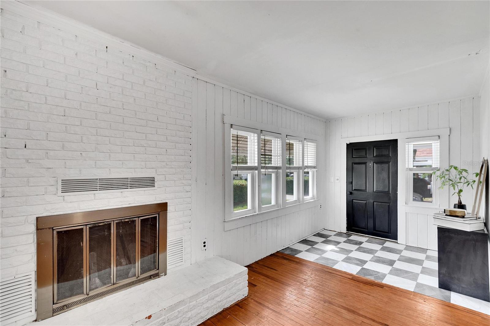 Image 11 of 53 For 11718 N Ola Ave