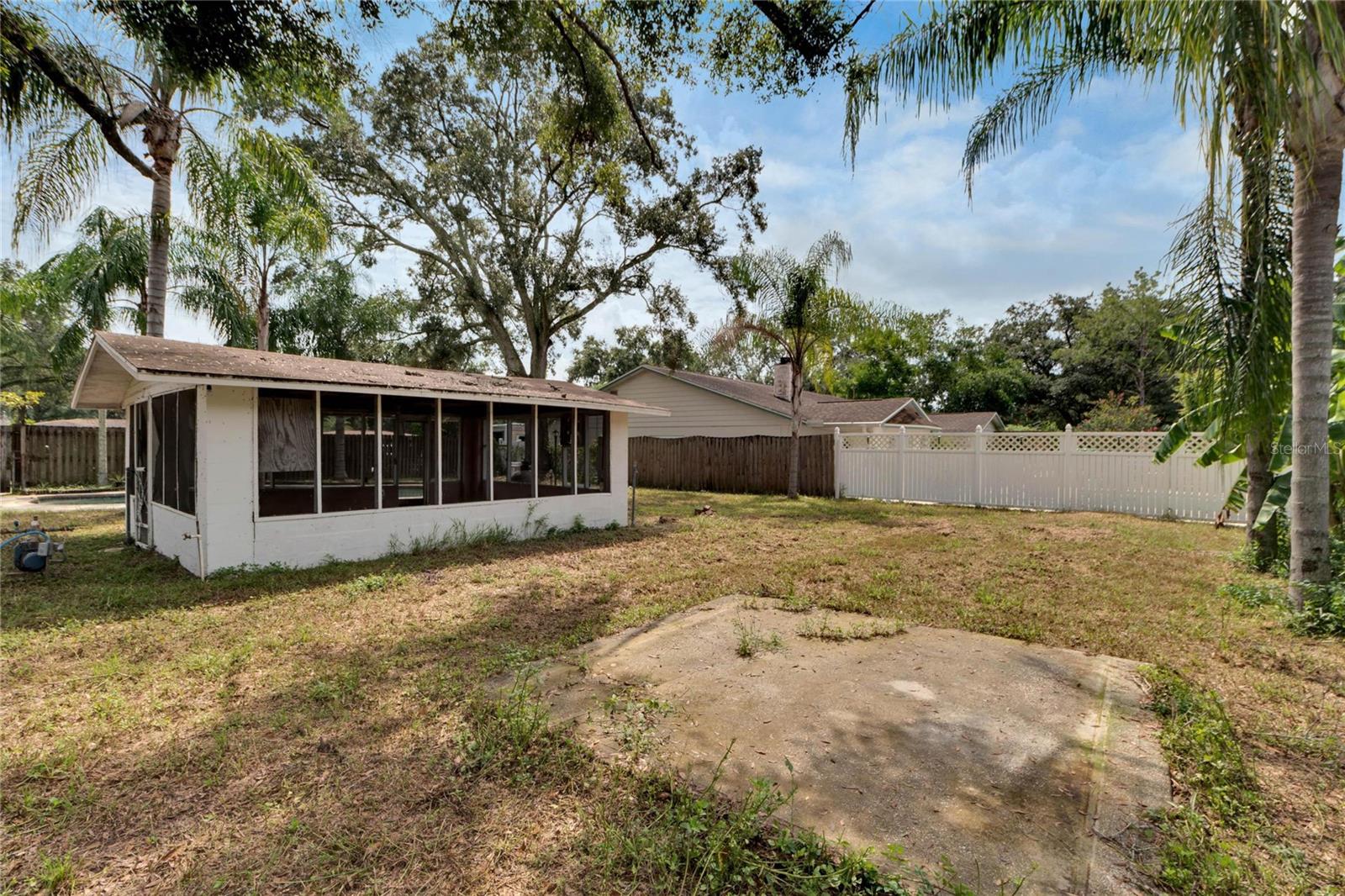 Image 45 of 53 For 11718 N Ola Ave