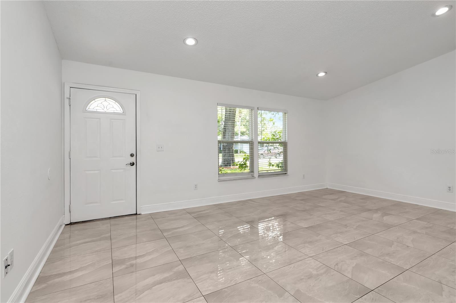 Image 6 of 36 For 5808 Silver Moon Avenue