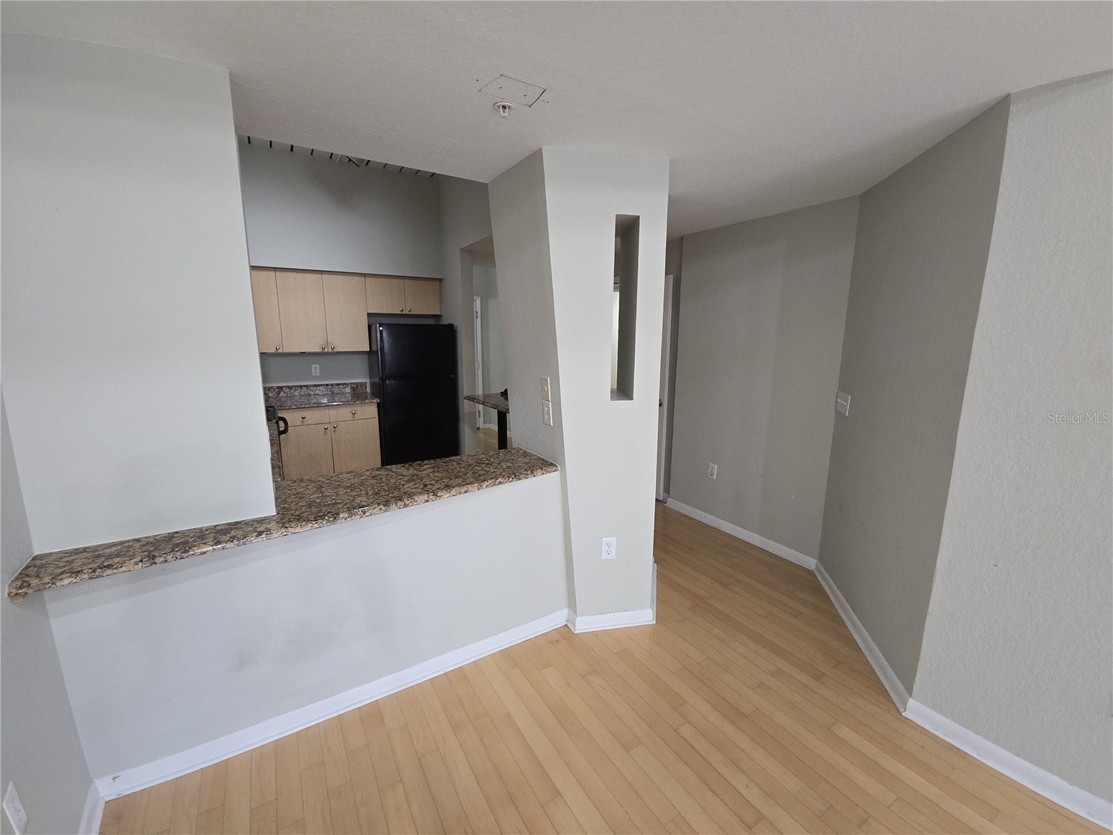 Image 12 of 16 For 2331 Horatio Avenue 612