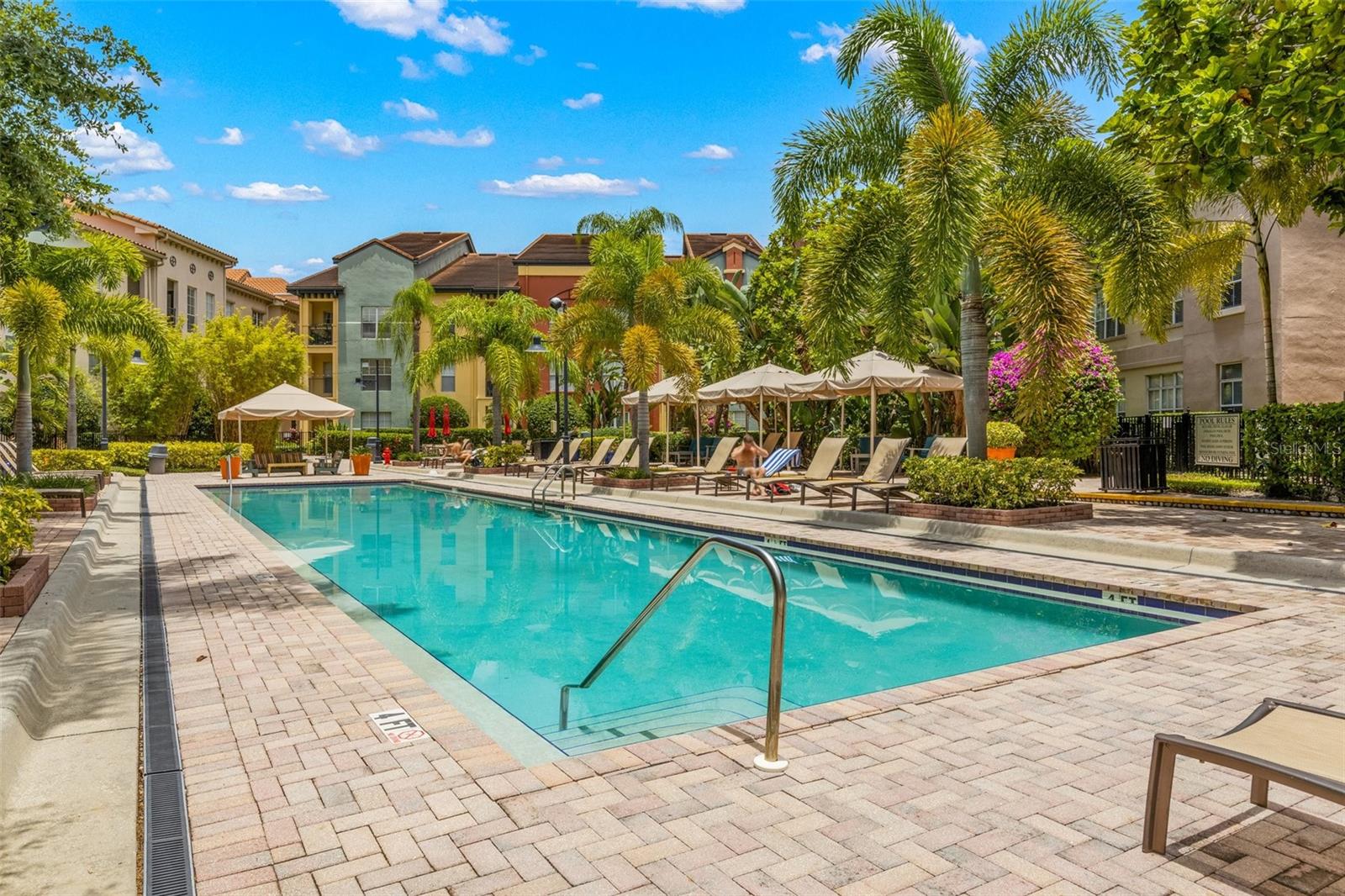 Image 4 of 16 For 2331 Horatio Avenue 612