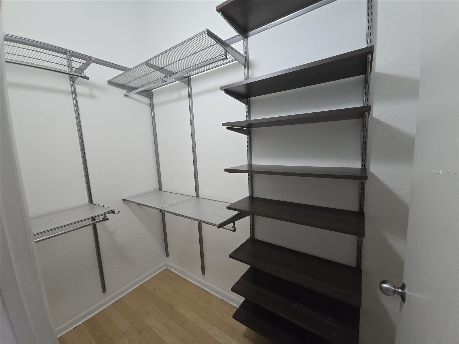 Image 6 of 16 For 2331 Horatio Avenue 612