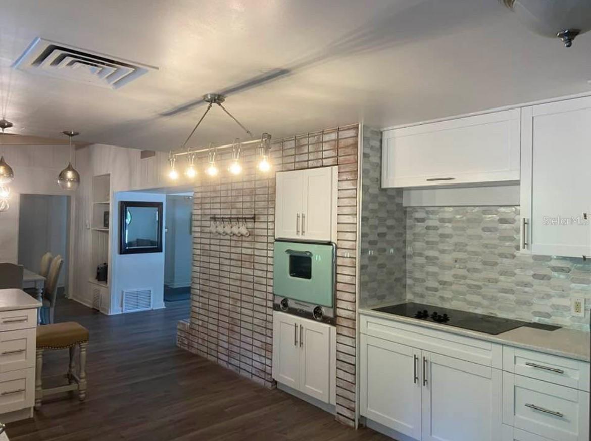 Image 6 of 32 For 813 22nd Street