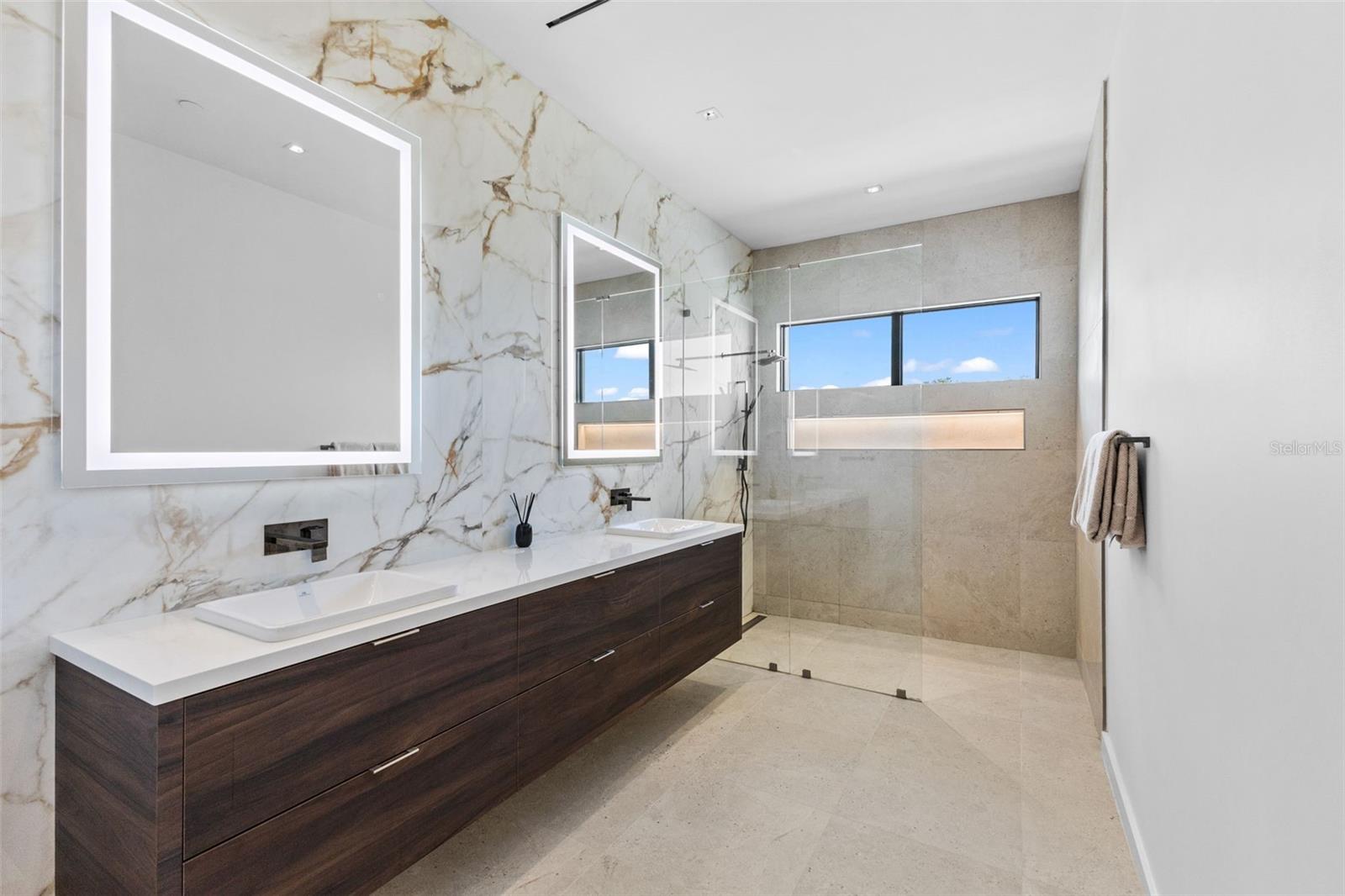Image 36 of 93 For 45 27th Street S 1