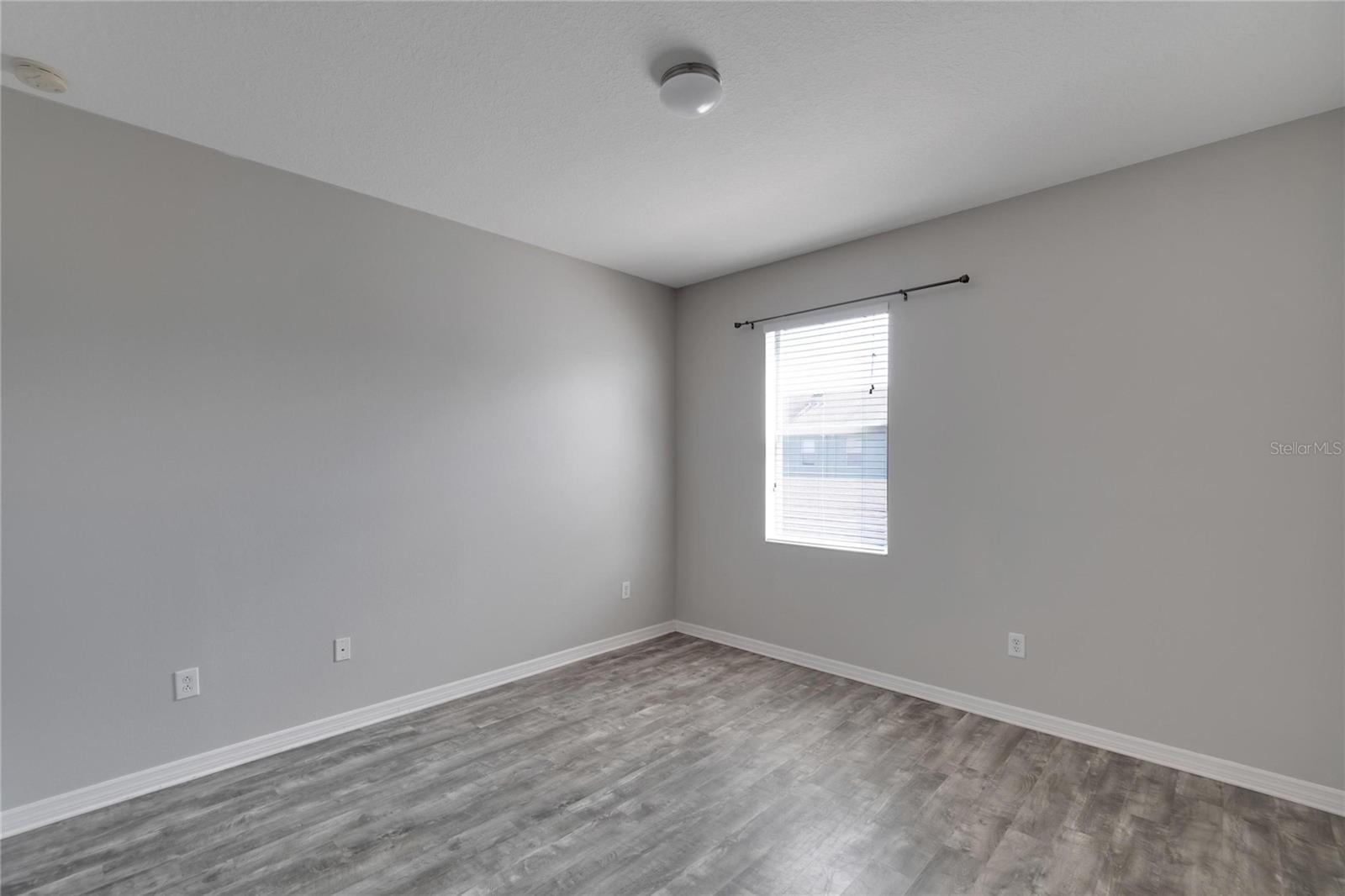 Image 32 of 64 For 7322 Trask Street