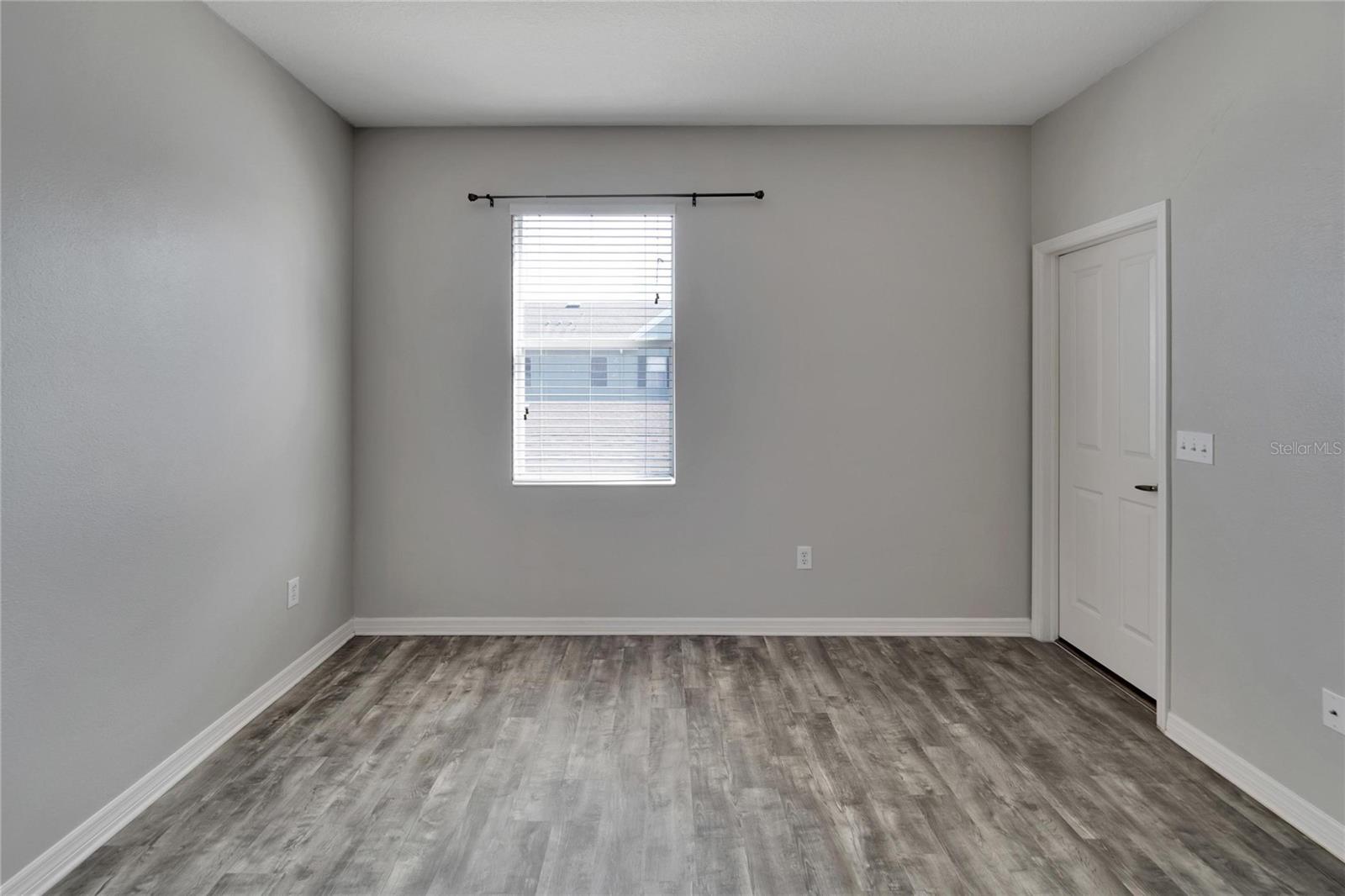 Image 33 of 64 For 7322 Trask Street