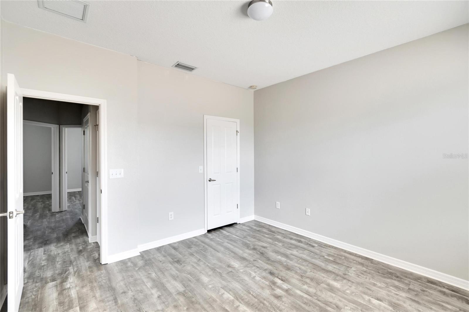 Image 34 of 64 For 7322 Trask Street