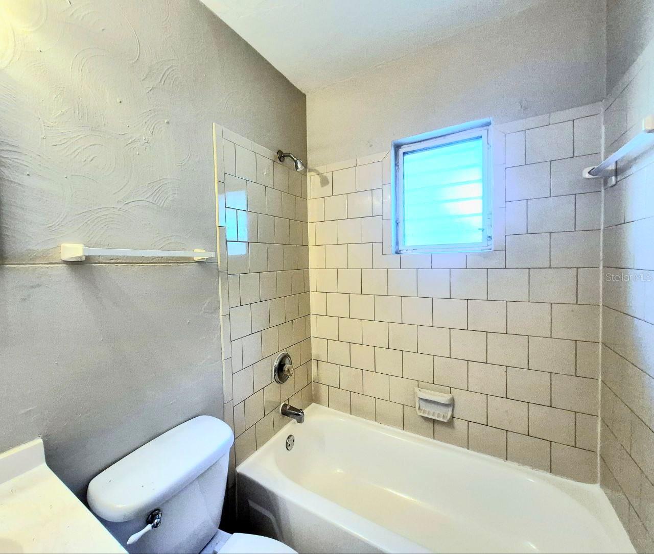 Image 15 of 29 For 1725 Arch Street