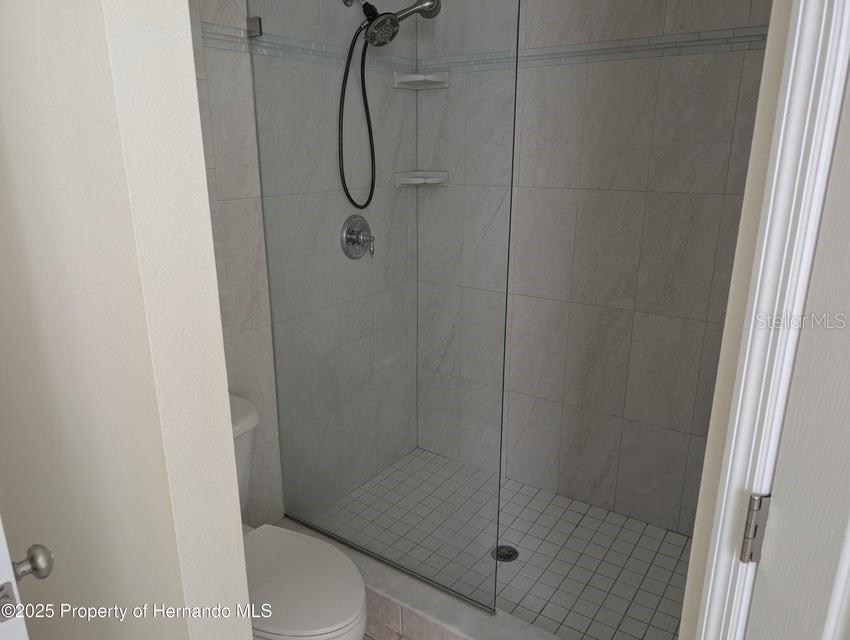 Image 20 of 23 For 109 Fairmont Drive