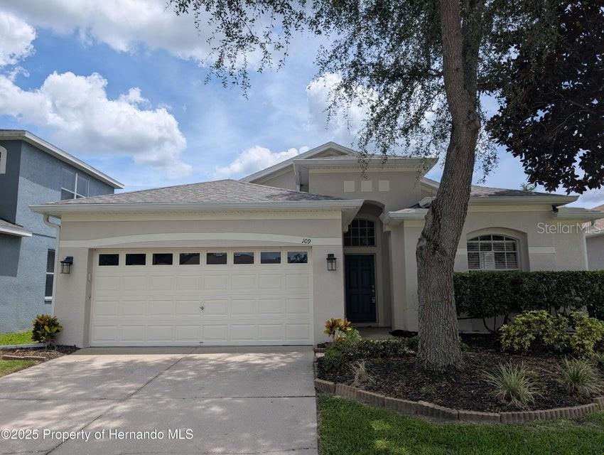 Image 3 of 23 For 109 Fairmont Drive