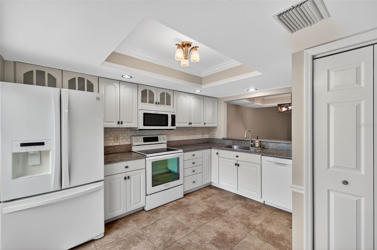 Image 12 of 92 For 13734 Marseilles Court