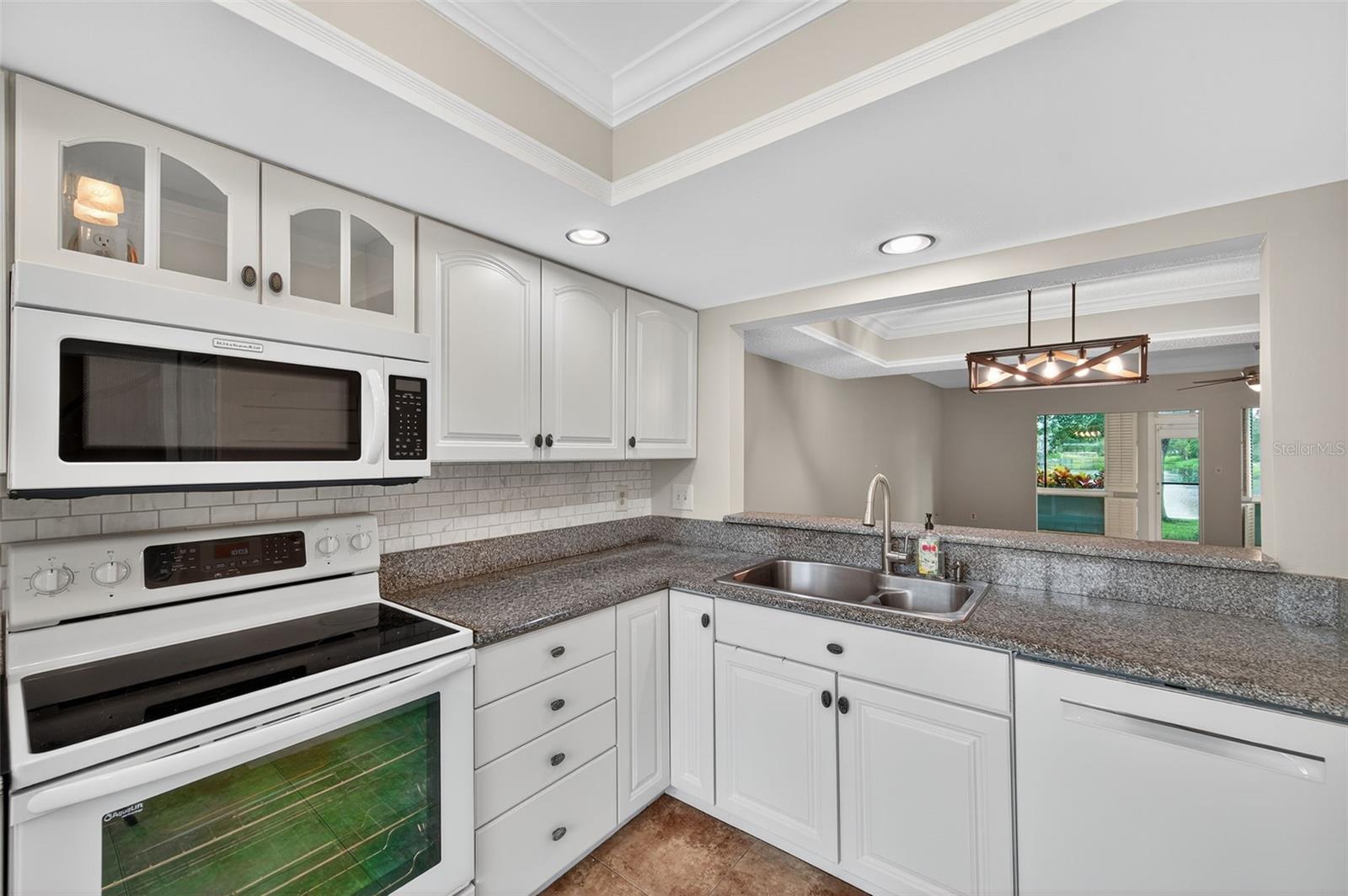 Image 14 of 92 For 13734 Marseilles Court