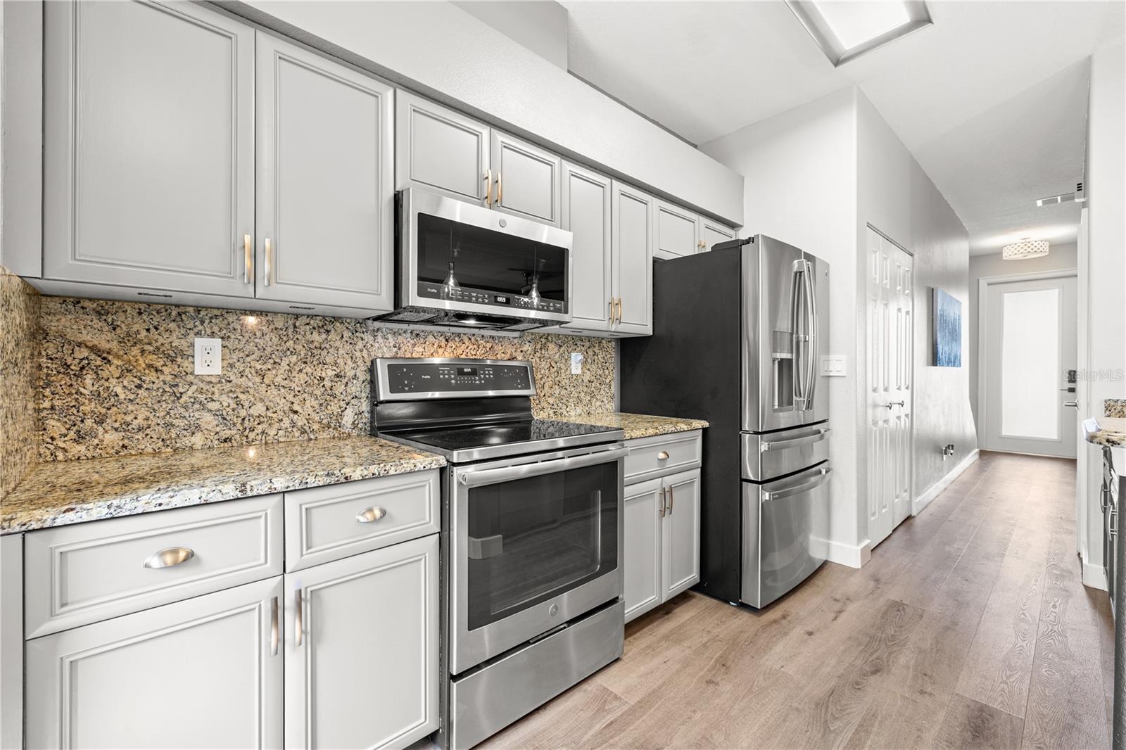 Image 15 of 41 For 9793 65th Way