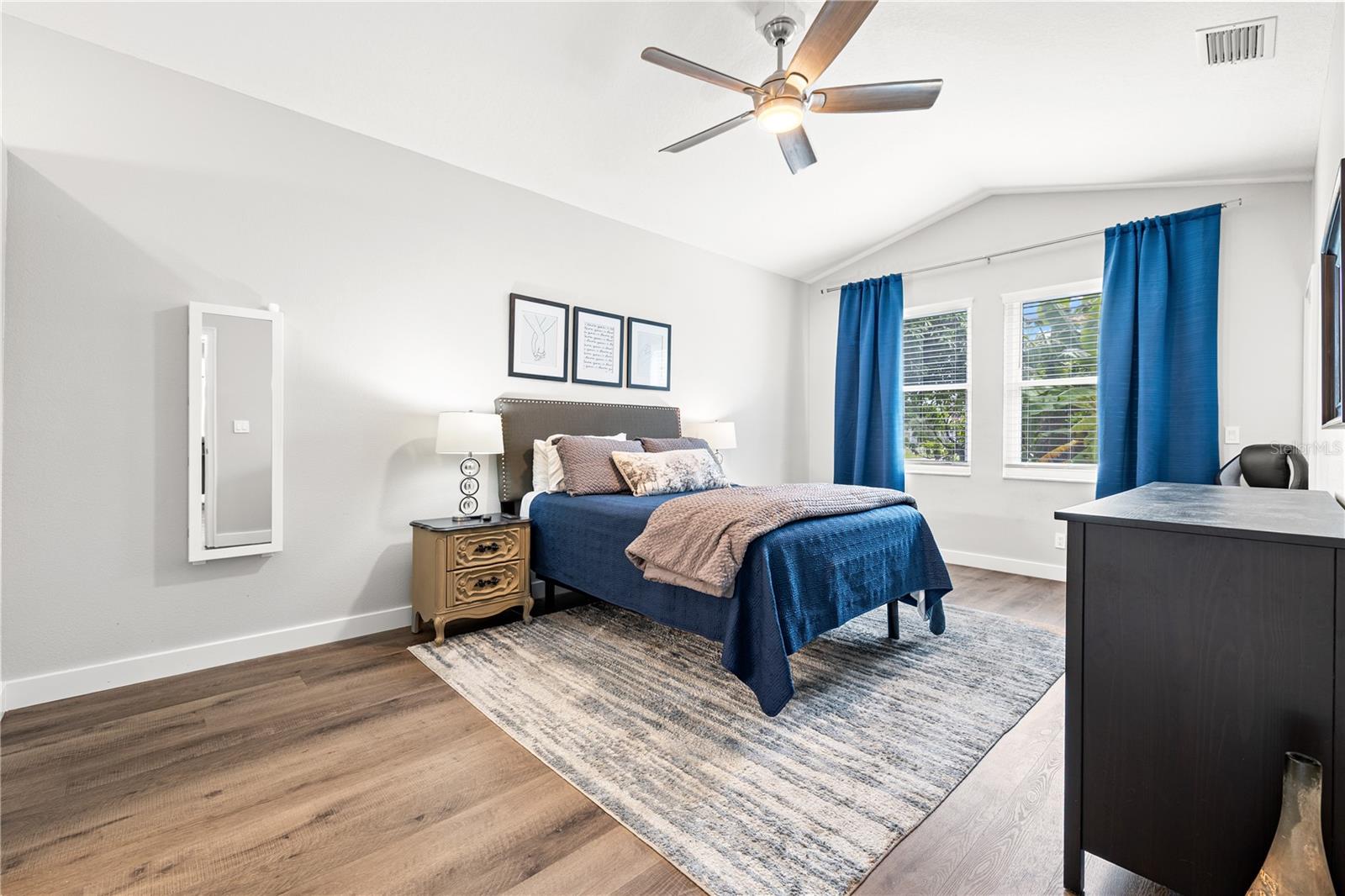 Image 17 of 41 For 9793 65th Way