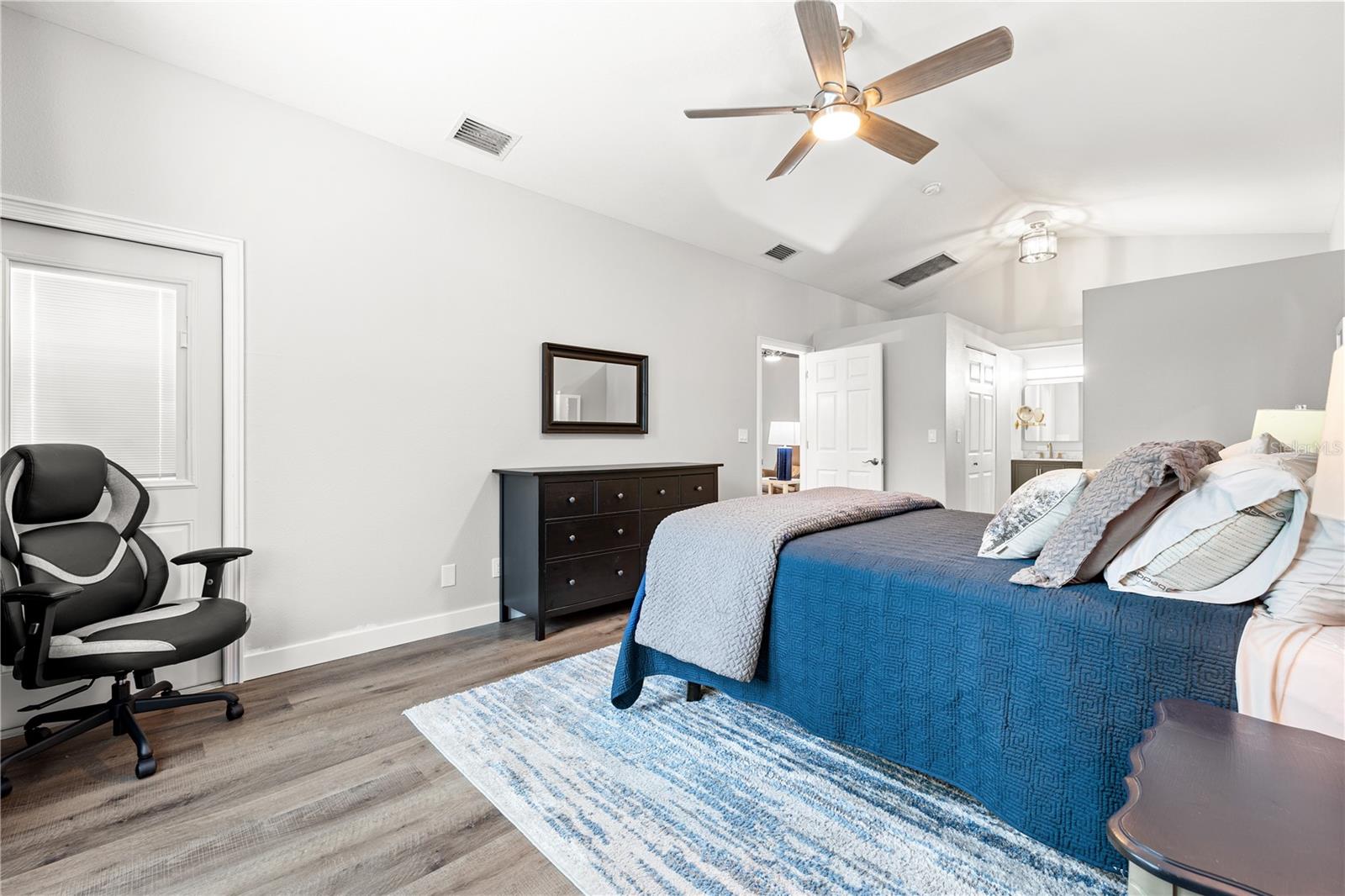 Image 18 of 41 For 9793 65th Way