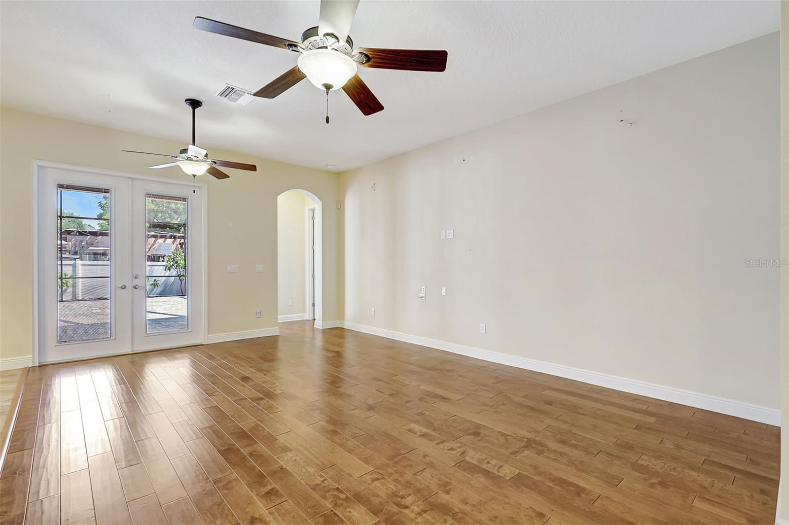 Image 11 of 69 For 3405 Lawn Avenue