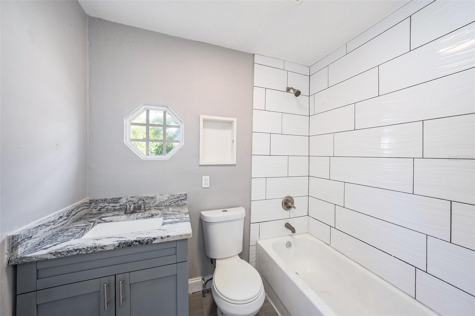 Image 17 of 23 For 2920 17th Street