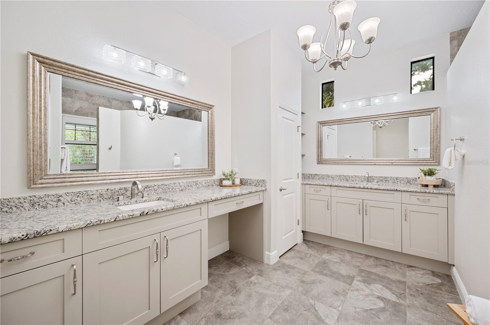 Image 31 of 100 For 3609 Lonzalo Way