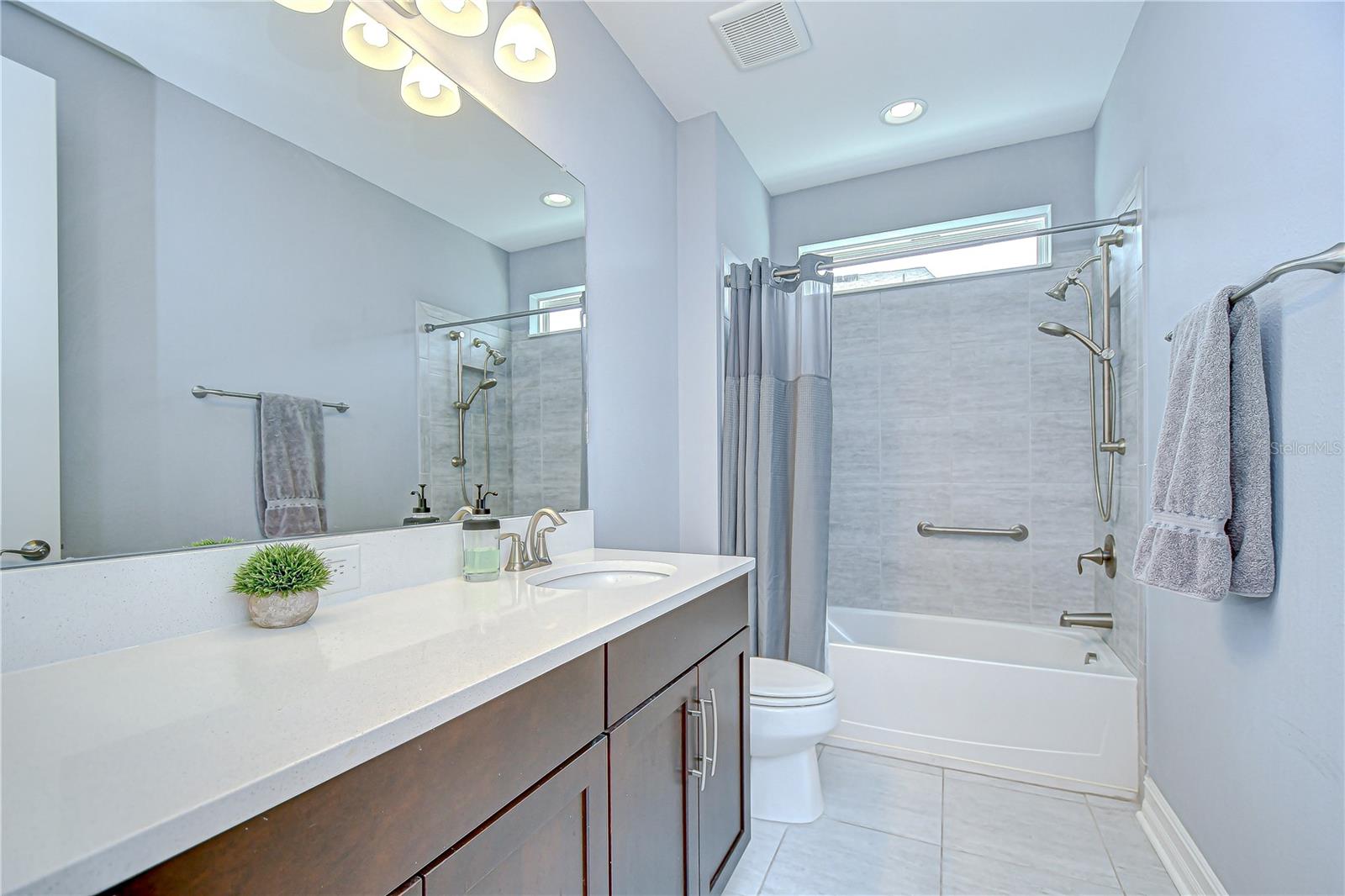 Image 38 of 82 For 13318 Fawn Lily Drive