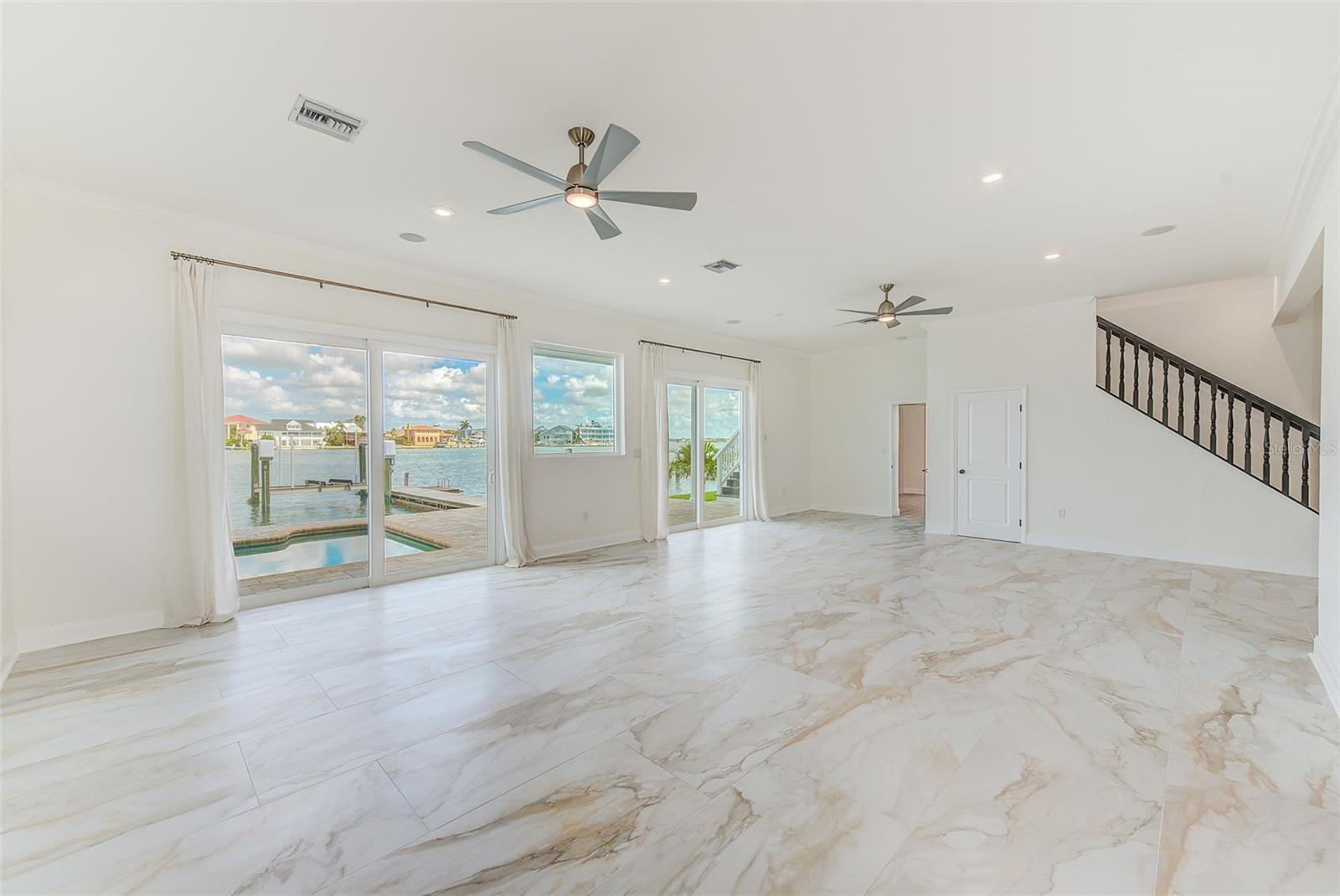 Image 11 of 38 For 511 55th Avenue