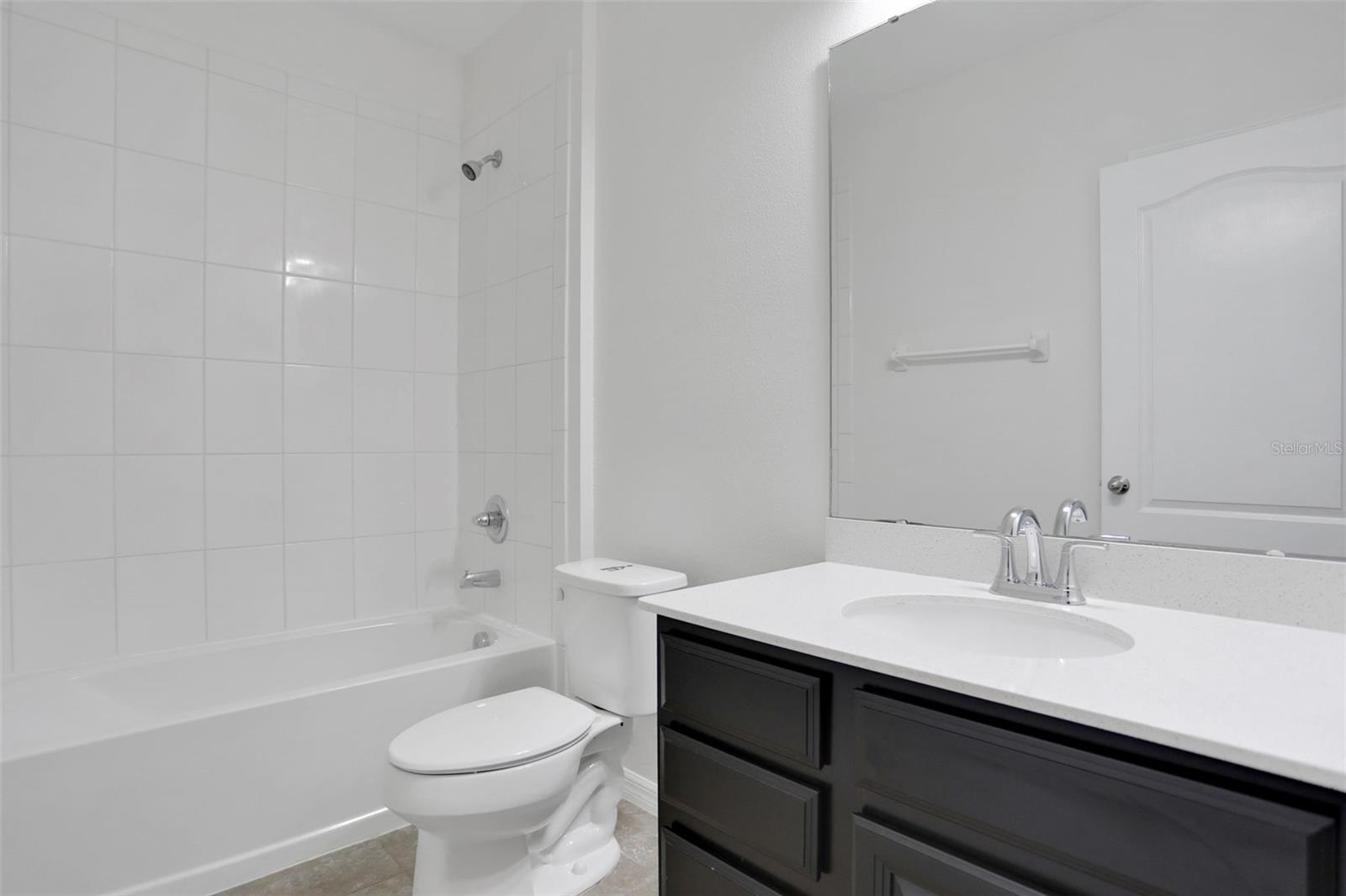 Image 14 of 30 For 11338 Leland Groves Drive