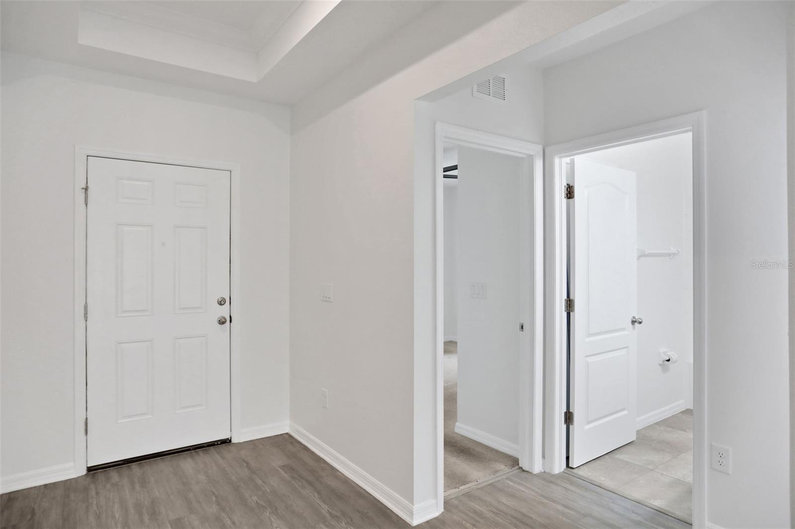 Image 18 of 30 For 11338 Leland Groves Drive