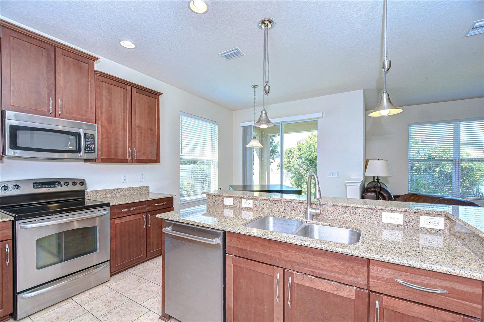 Image 16 of 58 For 2611 Red Fern Drive
