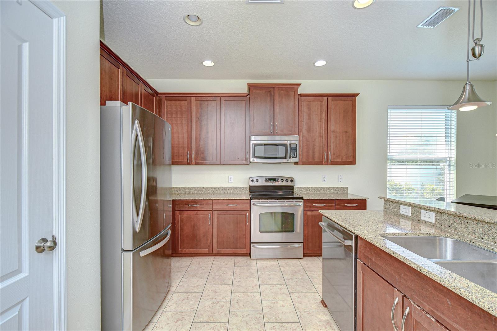 Image 18 of 58 For 2611 Red Fern Drive