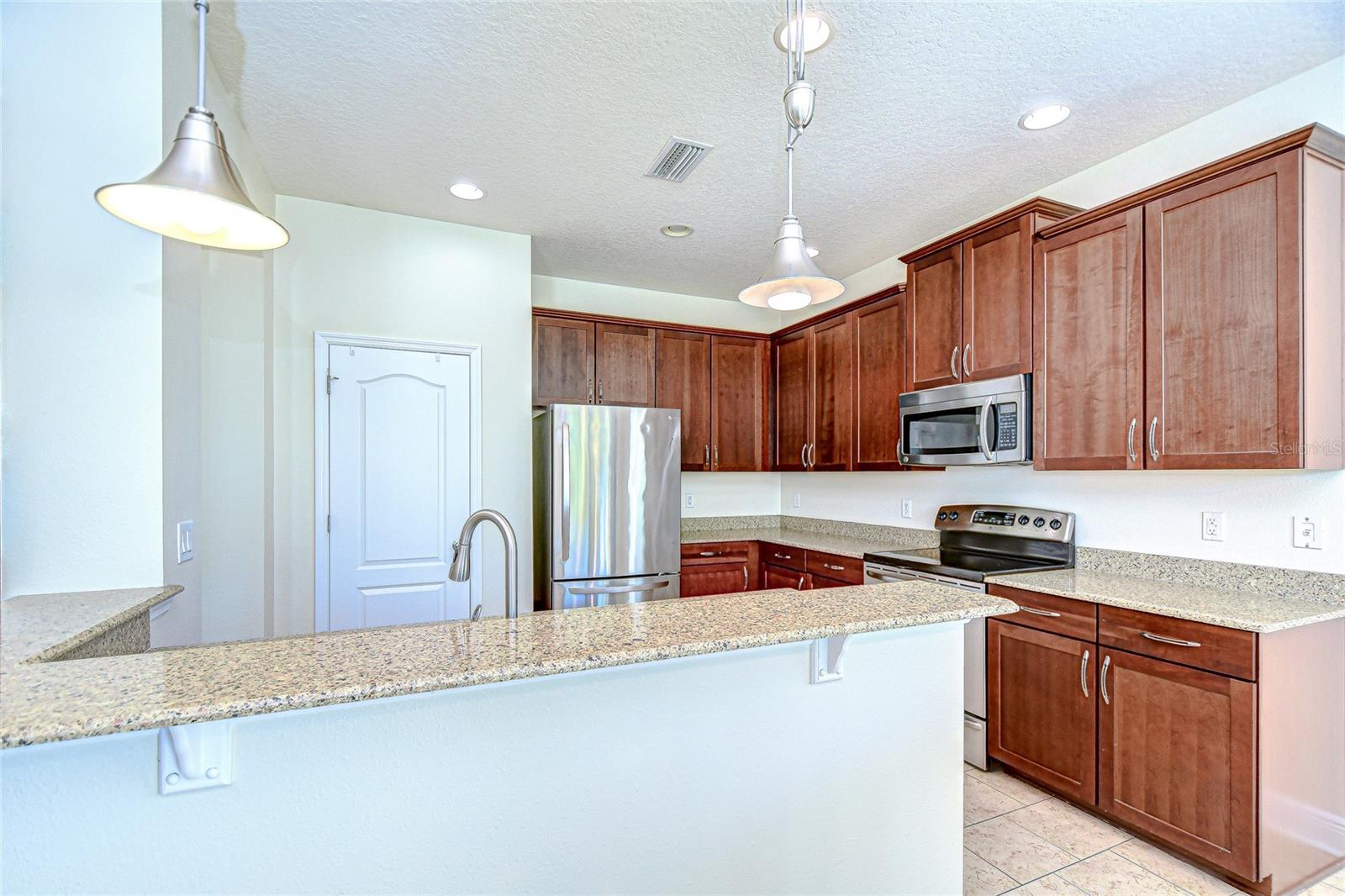 Image 20 of 58 For 2611 Red Fern Drive