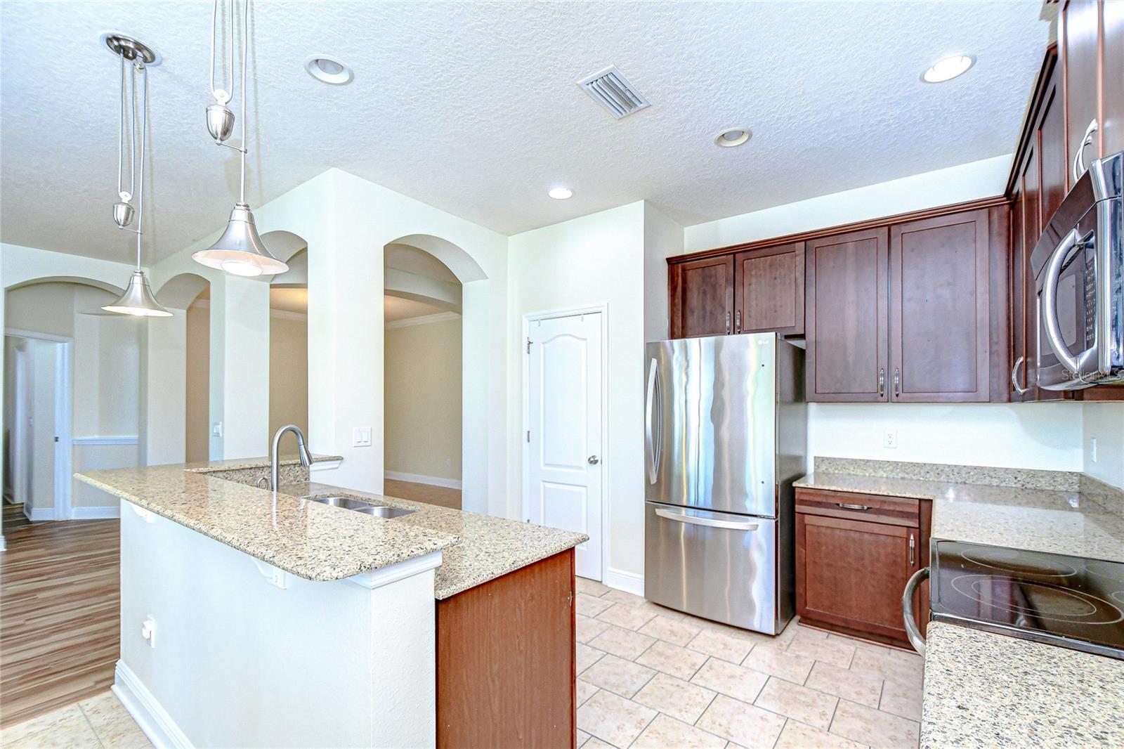 Image 21 of 58 For 2611 Red Fern Drive