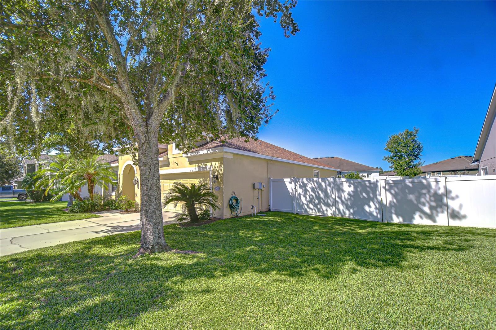 Image 37 of 58 For 2611 Red Fern Drive