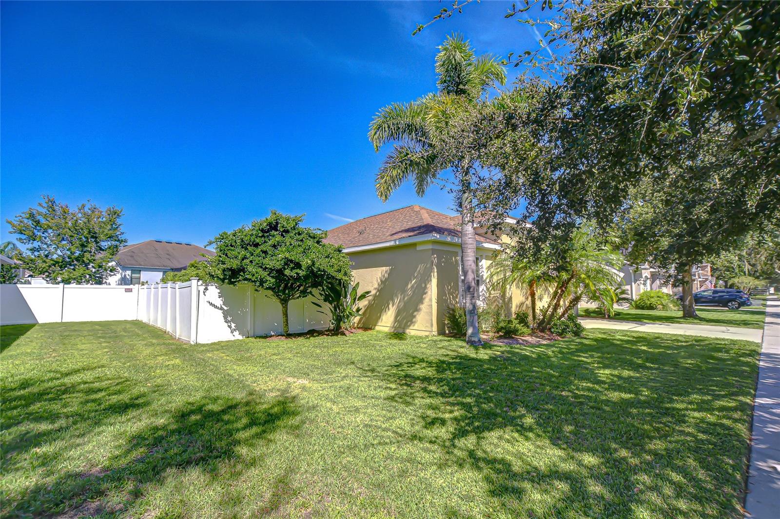 Image 38 of 58 For 2611 Red Fern Drive