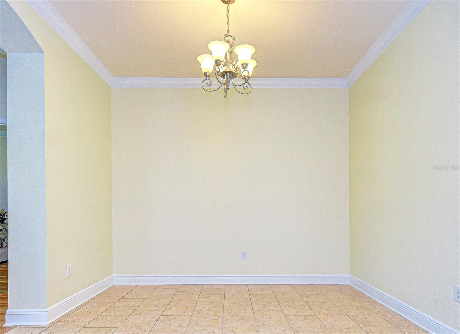 Image 4 of 58 For 2611 Red Fern Drive