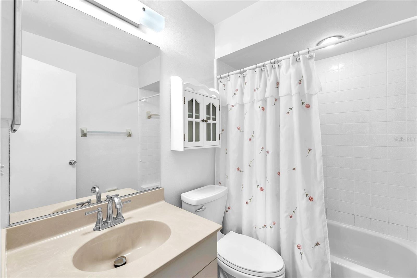 Image 14 of 39 For 904 Sun Key Court