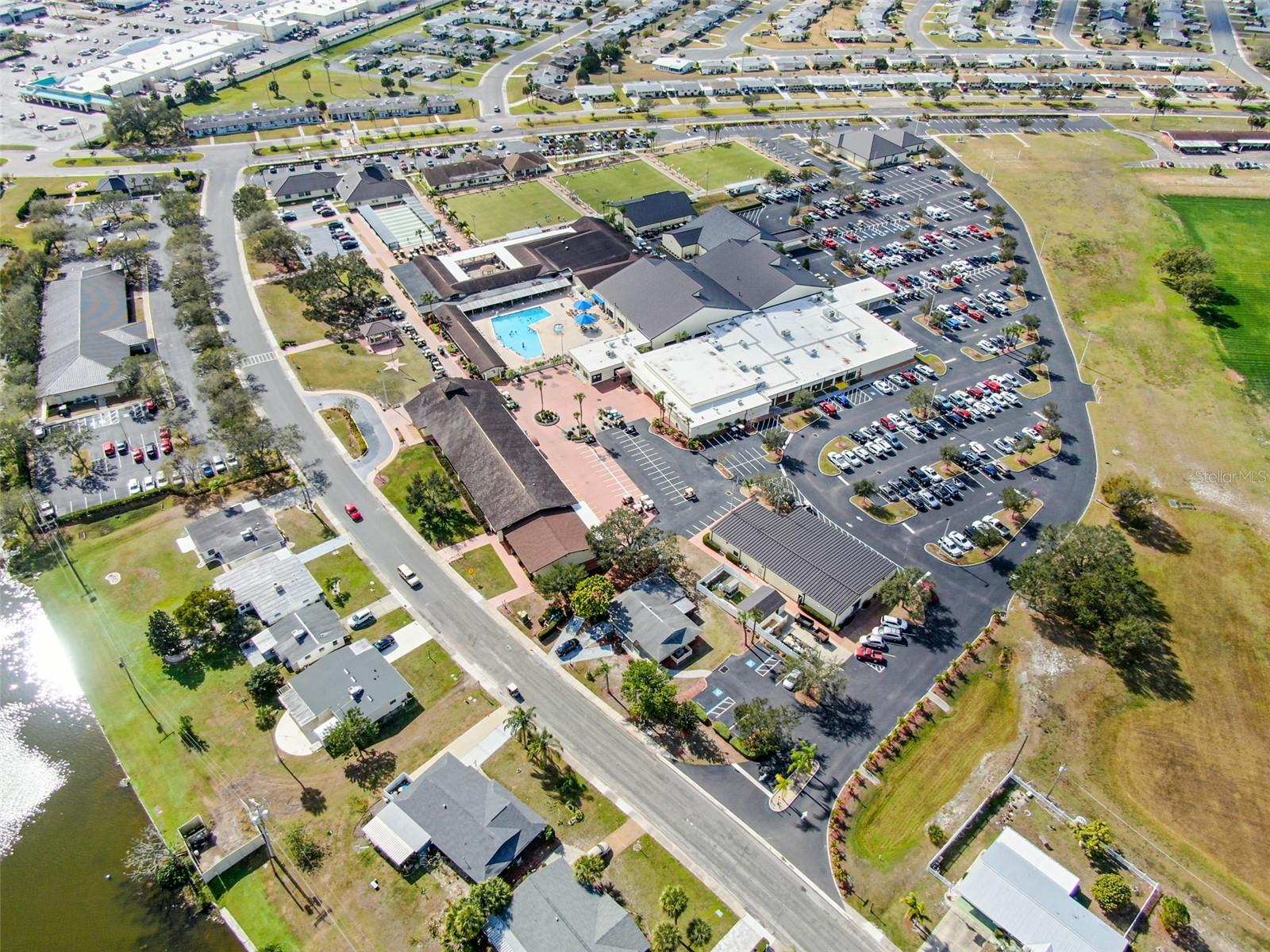 Image 37 of 39 For 904 Sun Key Court